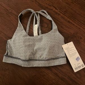 🆕lululemon energy bra Size 4 in TTWB